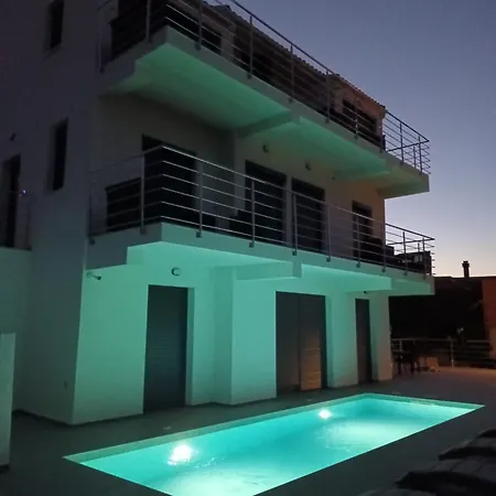 شقة Palace Deluxe Ii *