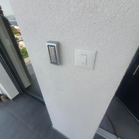 Palace Deluxe Ii 아파트 *