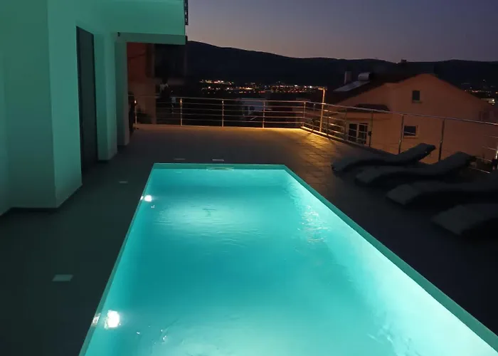 Palace Deluxe Ii Apartment Trogir