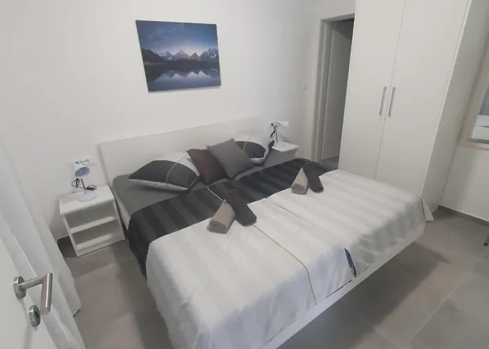 Palace Deluxe Ii Apartment Trogir